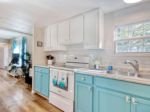 5th image of 9161 Riveredge Place SW