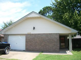 2228 N Elm St, Miami, OK 74354