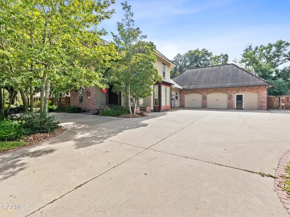 104 Dunlieth Dr, Lafayette, LA 70506