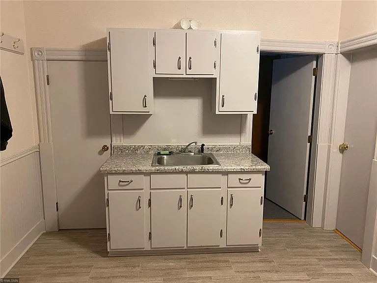 Unit Photo