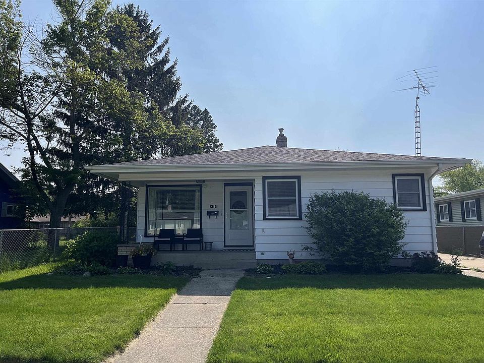 1315 South Pearl Street, Janesville, WI 53546 Zillow