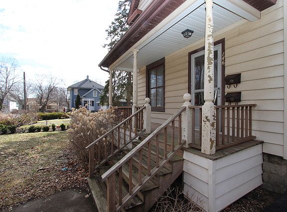 2nd image of 146 Lawrence Ave