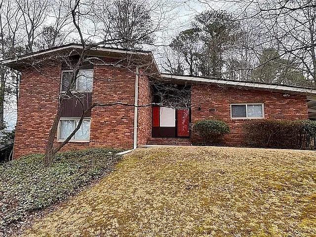 1224 Poplar Grove Dr NE