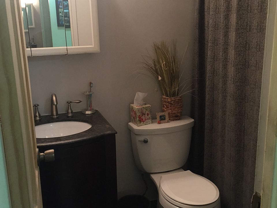 1st image of 6 New Ln APT 1K