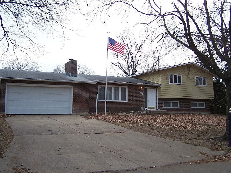 2nd image of 1820 Alabama Ln