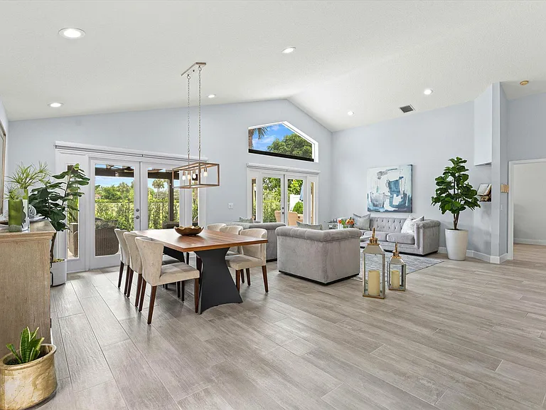 10112 Aqua Vista Way — Photo 18