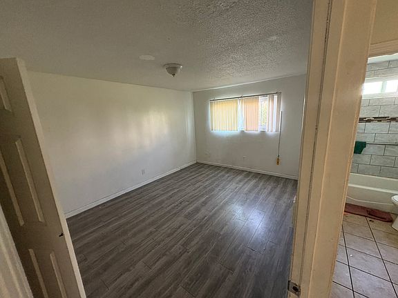 2nd image of 939 W 82nd St APT 2