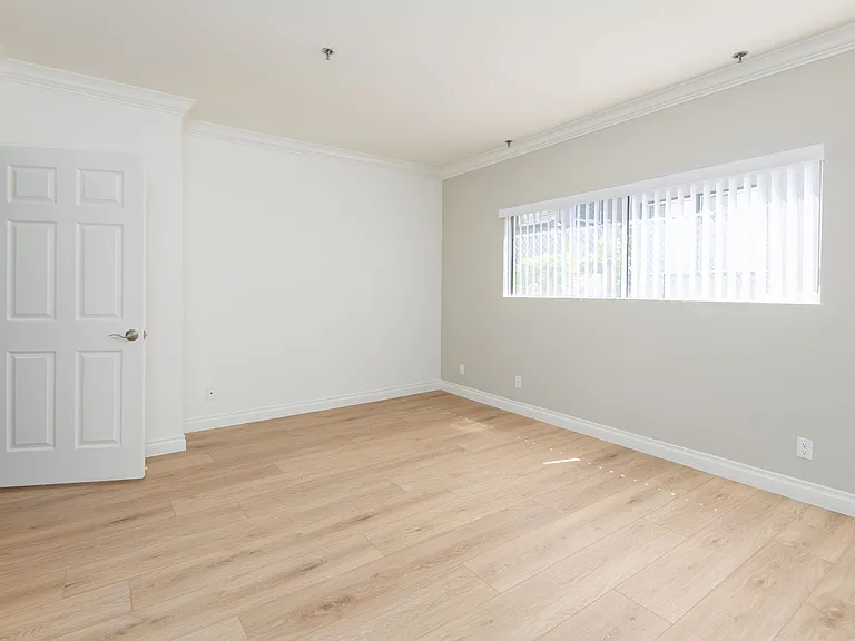 7120 Ramsgate Ave #106 — Photo 10