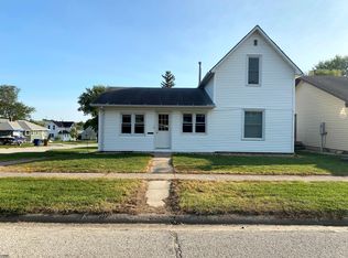 504 4th St, Manning, IA 51455