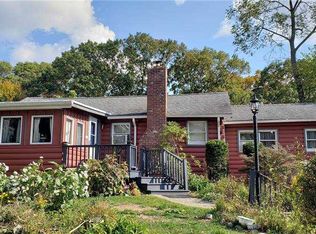 33 Pardam Knoll Rd, Miller Place, NY 11764