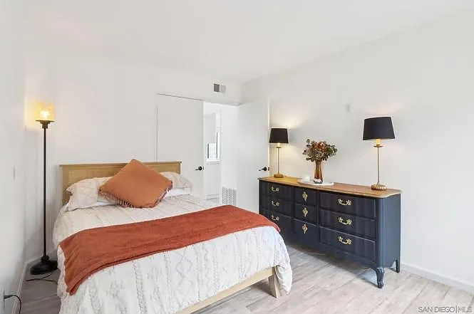 6872 Shearwaters Dr — Photo 6