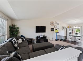 725 Shadow Ln, Fernley, NV 89408