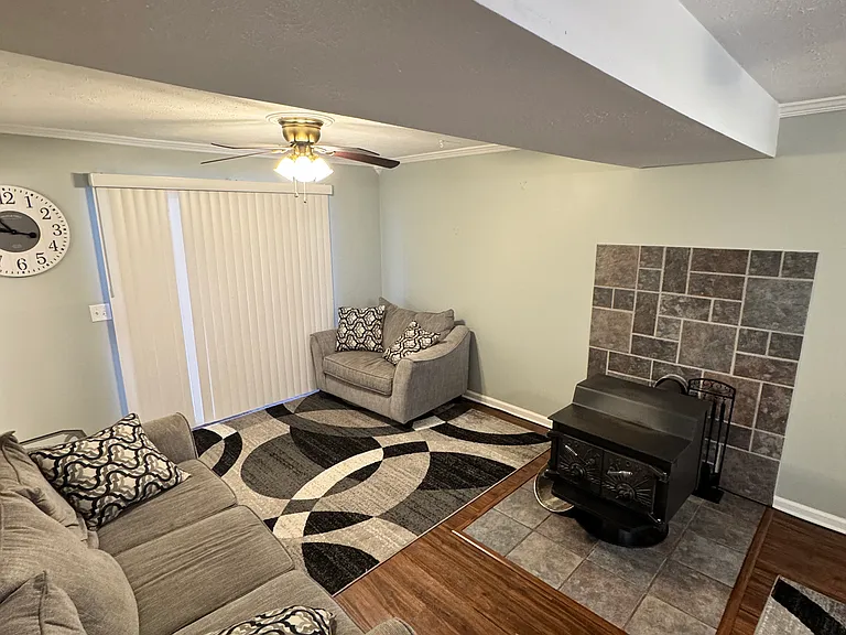 2062 Asheboro Dr — Photo 12