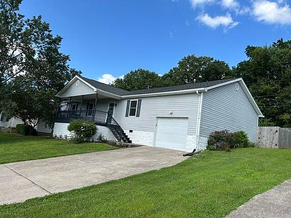2nd image of 256 Stevenson Ave