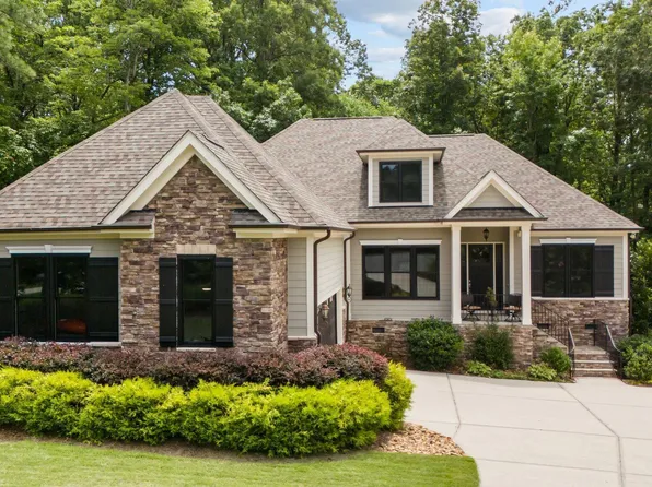 946 Berry Patch Ln, Pittsboro, NC 27312