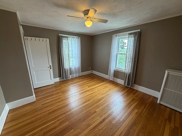 49-51 Harding Ave #49 — Photo 9