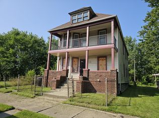 13471 Anglin St, Hamtramck, MI 48212