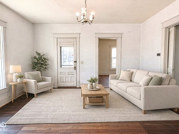 5th image of 128 E South St