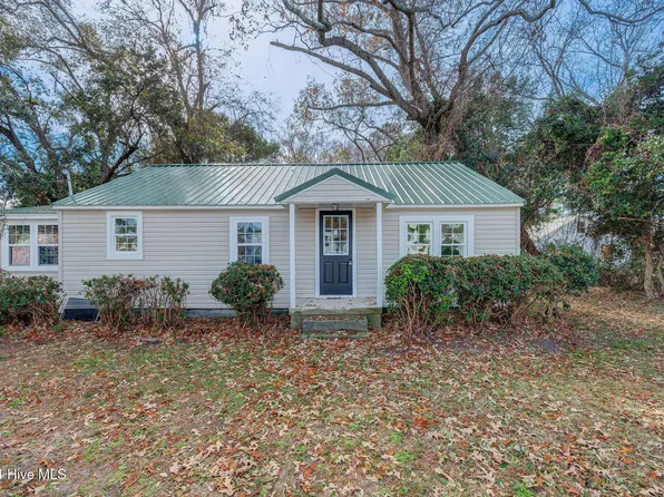 704 Warwick Mill Road, Lumberton, NC 28358