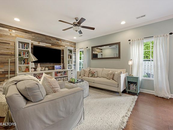 4th image of 9605 Haversack Dr
