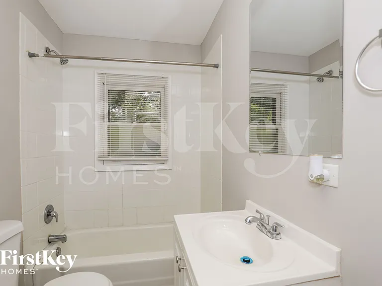 12865 W Highland Ave — Photo 11