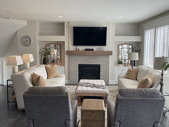 3rd image of 21021 Karoline Ct N