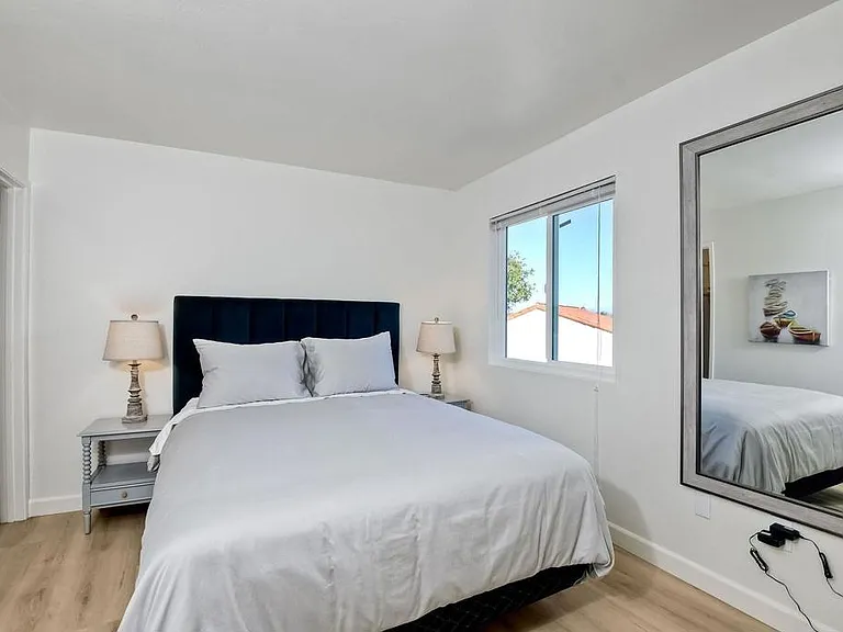 6675 Paseo Del Norte #B — Photo 14