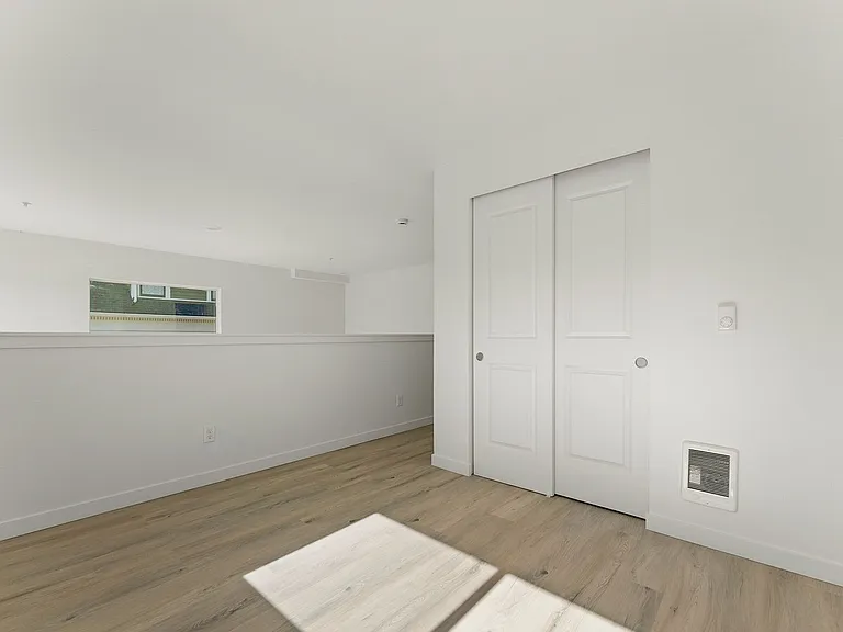 1820 NE Davis St #105 — Photo 24