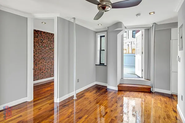 Rented by Centennial Properties NY | media 8