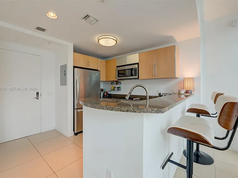 300 S Biscayne Blvd #L-428 — Photo 4