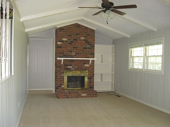 3rd image of 168 New Castle Dr