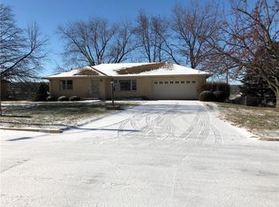 5424 SW 20th St, Des Moines, IA 50315