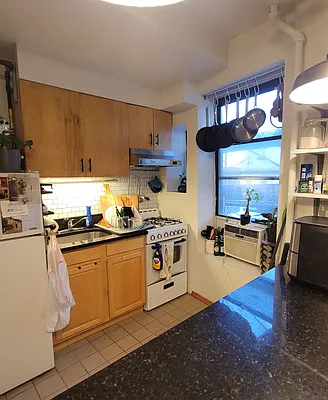 Rented by Oxford Property Group | media 11