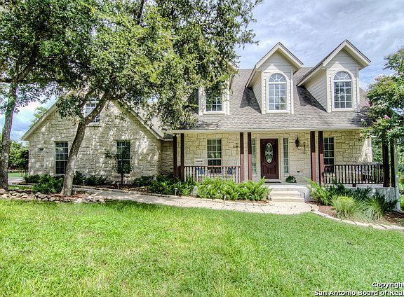 2nd image of 290 Suncrest Dr