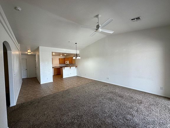 4th image of 3049 Shoshone Dr Unit 101