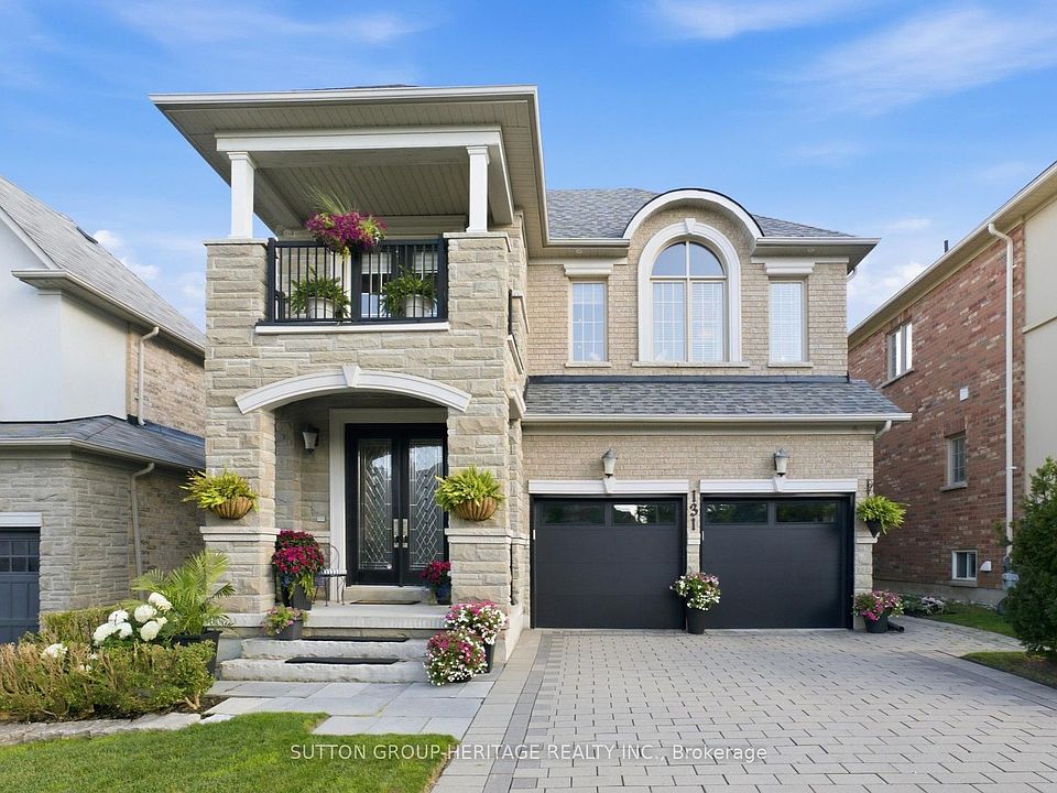 1st image of 131 Queen Filomena Ave