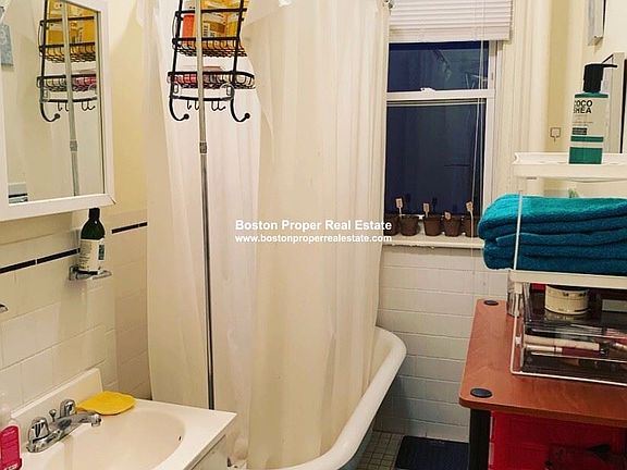 117 Park Dr. #35 Boston - Fenway Unit Photo 7 (1)