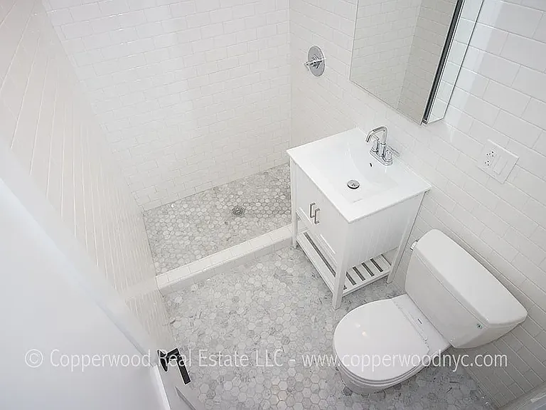 444 E 81st St #26 — Photo 5