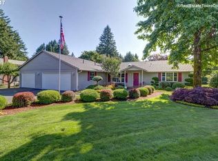 41613 SE Vista Loop Dr, Sandy, OR 97055