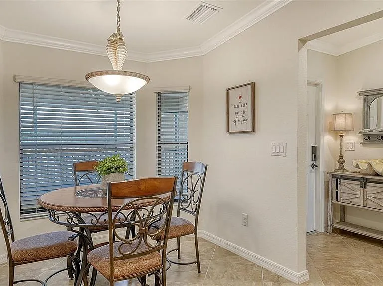 5537 Palmer Cir #201 — Photo 25