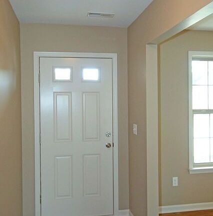 2nd image of 418 Peaksview Dr