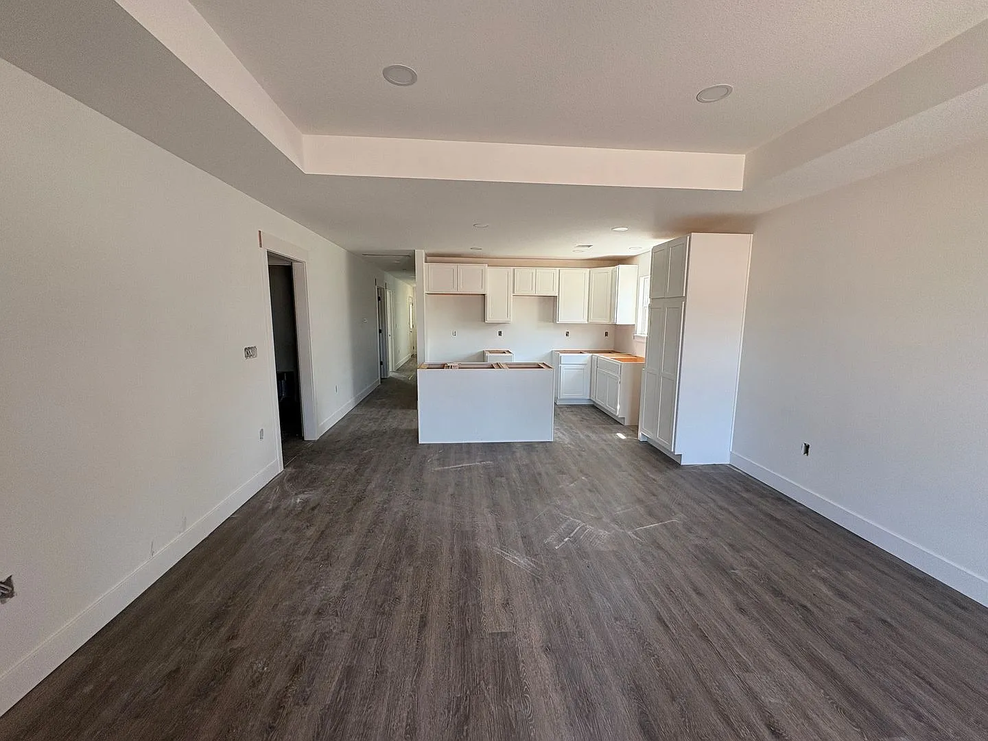 Newly Build 3 bedroom 2 bathroom Home: Pre-leasing for Mid Sept. Move-in. — Photo 2