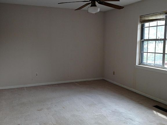 4th image of 2334 Freedom Bay Dr