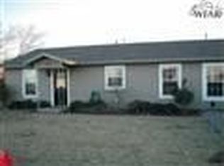 109 Riverside Dr, Byers, TX 76357