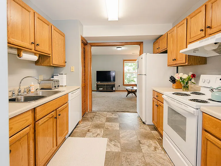 405 W Highland Ave #1 — Photo 7