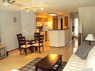 3rd image of 3805 Lakedale Dr