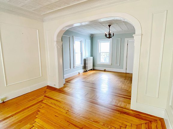 2nd image of 11 Clark St