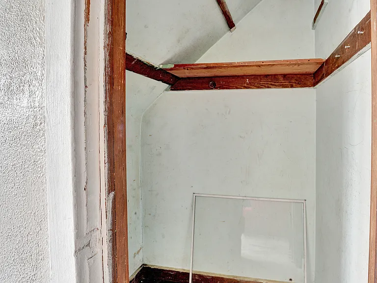 28 Blackmore St #28 — Photo 3