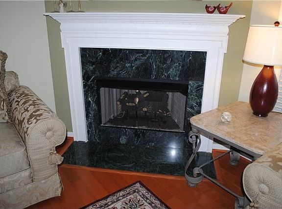 5th image of 108 Kensington Ct