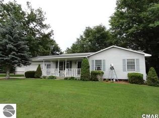 2811 E Huckleberry Trl, Farwell, MI 48622